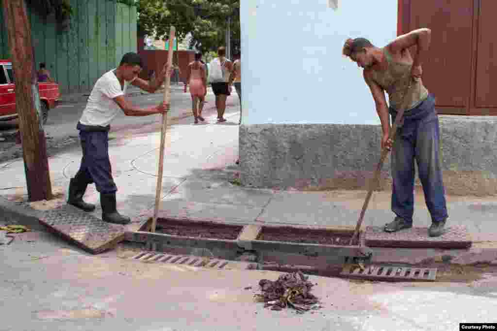 Preparativos en Santiago de Cuba. Foto Angélica Producciones