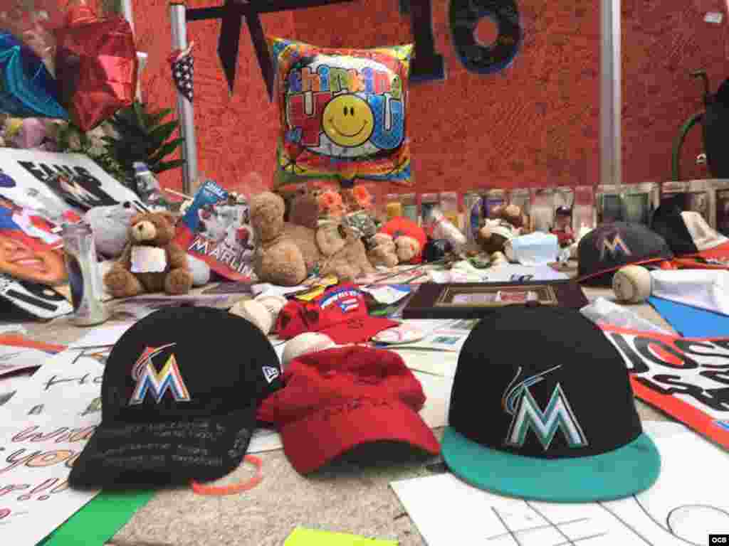 En el estadio de los Marlins, homenajes a Fernández.