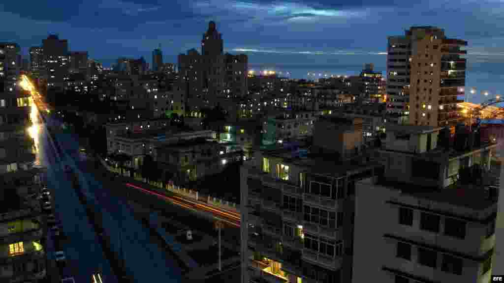 El barrio habanero de El Vedado, con el malecón al fondo. 