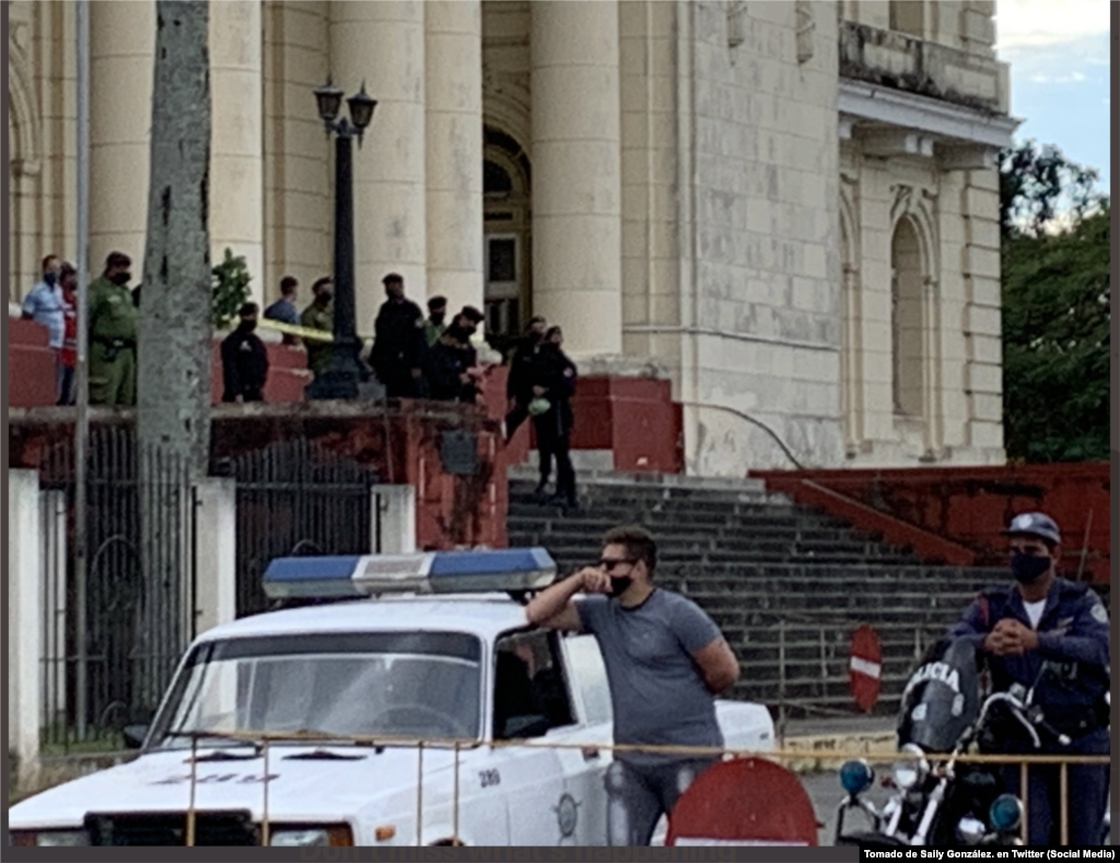 Fuerte despliegue militar en Tribunal de Santa Clara durante juicio a manifestantes del 11 de julio.