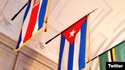 LA bandera cubana en la sede de la OEA en Washington D.C. (Foto: @FelixLlerenaCUB) 