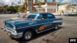 Su almendrón contra su crédito y tasado a valor de mercado. Este Chevrolet '57 personalizado podría valer un Potosí. 