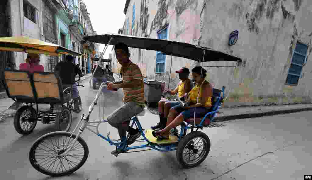 Habana- El turista dice que prefirió pagarle a un particular como guía que tomar una gira organizada por el gobierno.