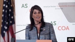 La embajadora de Estados Unidos ante la ONU, Nikki Haley, pronuncia un discurso durante la 48 Conferencia de las Américas.