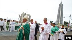 El papa Francisco en la plaza cívica de La Habana (Cuba), el domingo 20 de septiembre de 2015, ante miles de cubanos y fieles. Archivo.