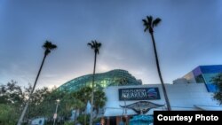 Entrada a las instalaciones del Acuario de Florida situado en Tampa.