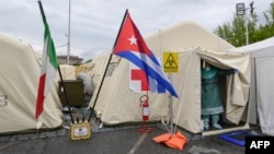 El hospital provisional en Crema, al sureste de Milán, en el que laboraron médicos cubanos enviados a combatir el coronavirus en Italia. (Miguel Medina/AFP)