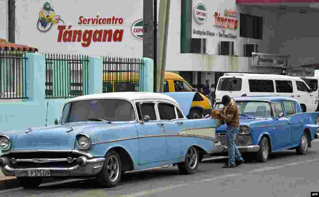 Crisis con el combustible en Cuba. AFP/ Yamil Lage.