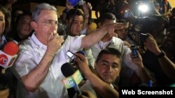 Uribe, en el puente Internacional Simón Bolívar en Cucutá, Colombia. EFE