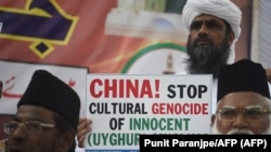 Musulmanes en la India denuncian represión a los uigures en China